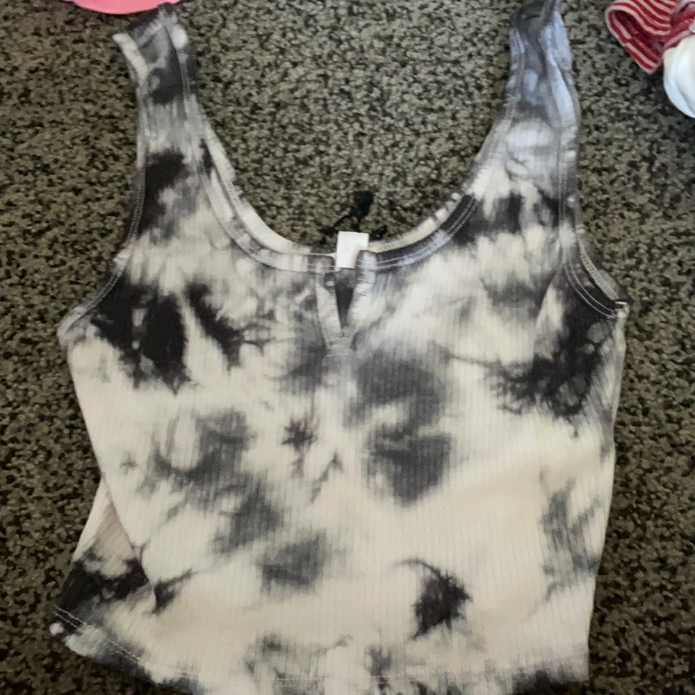 crop top
